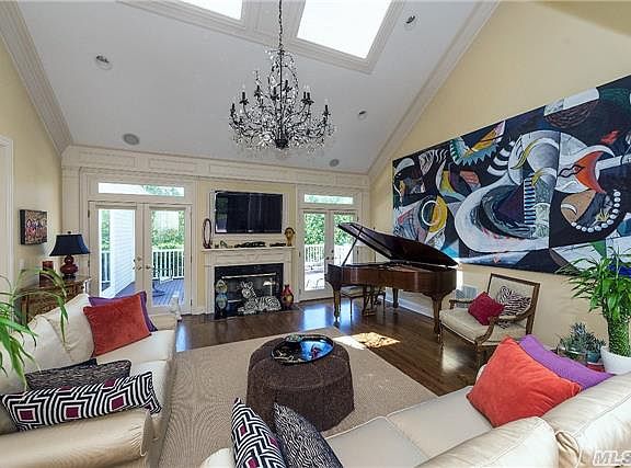 3rd image of 45 Gracewood Dr