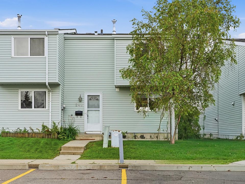 1st image of 248 Dickinsfield Ct NW