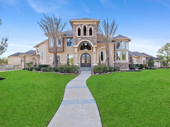 21603 Christopher Lake Ct, Cypress, TX 77433