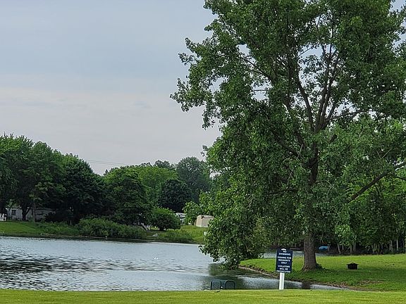 4th image of 1705 Burnham Dr