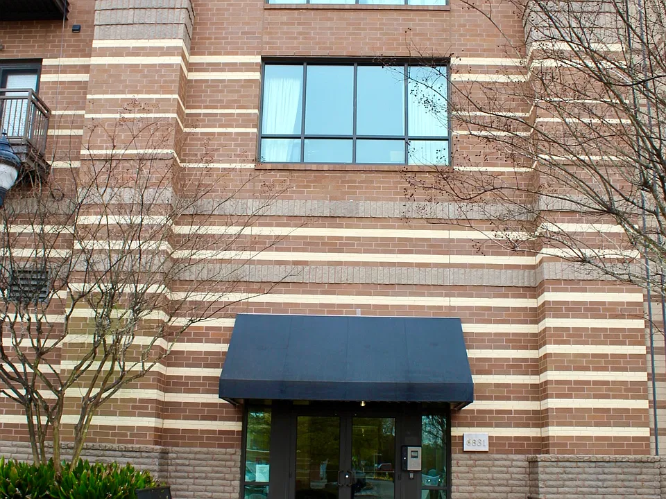 6831 Main St #225-1
