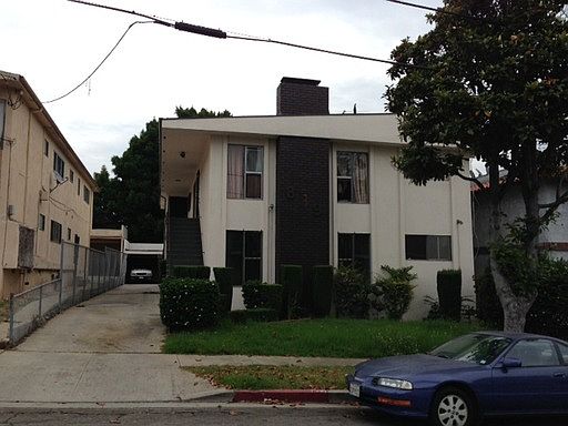 1st image of 889 Victor Ave APT 4