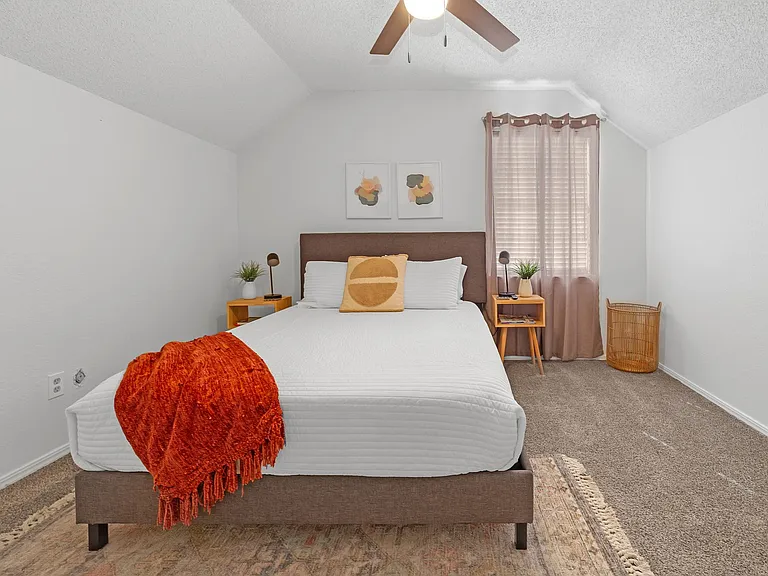 Queen Bed