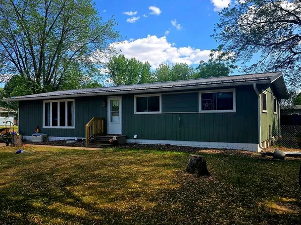 305 W Wisconsin Street, Chippewa Falls, WI 54729