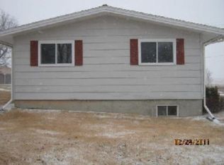 201 E Locust St, Morrowville, KS 66958
