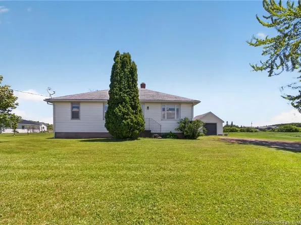 5 Intervale Rd, Salisbury, NB E4Z 4X7