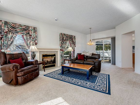 5th image of 16912 SE 30th St