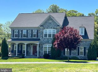 17351 Harmony Vista Dr, Hamilton, VA 20158