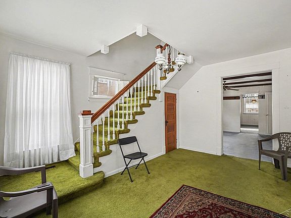 4th image of 2108 6th St