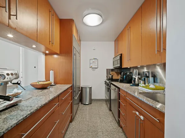 1965 Broadway image 5 of 9