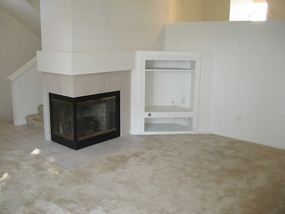 2nd image of 4874 Thille St #3