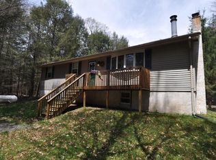 103 Tanglewood Dr, Albrightsville, PA 18210