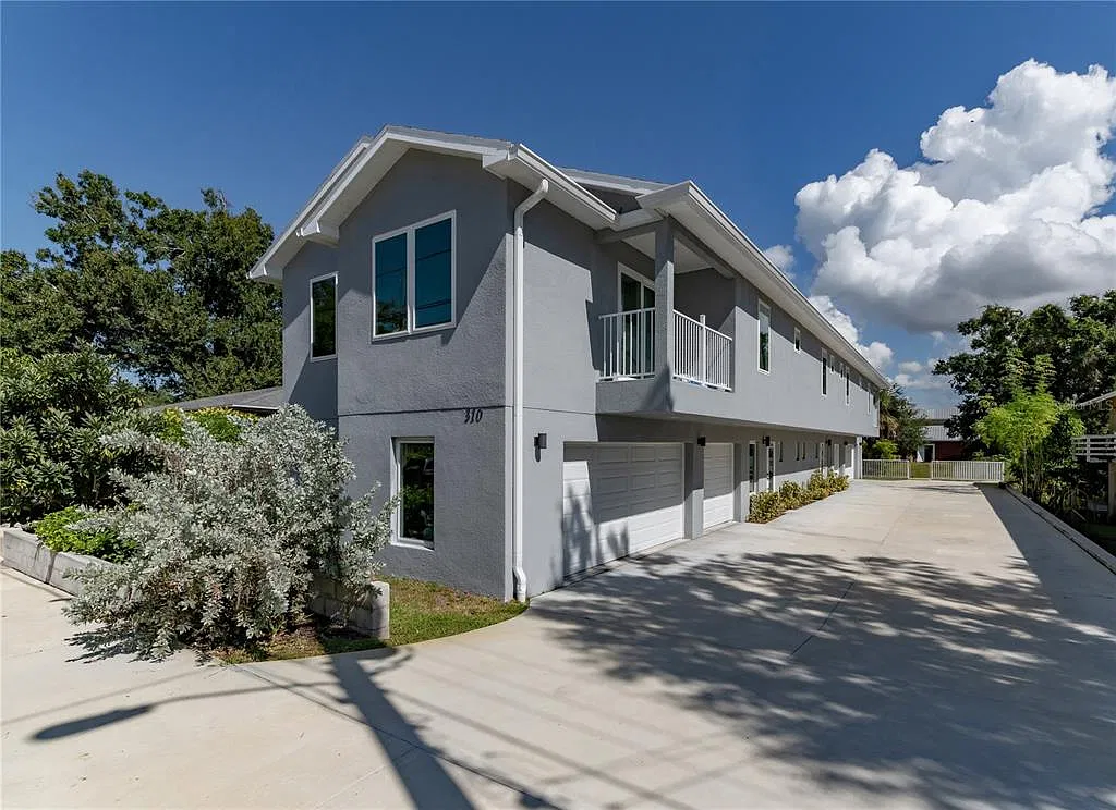 4 bed, 3.5 bath, 1758 sqft, $2,995 — Photo 1