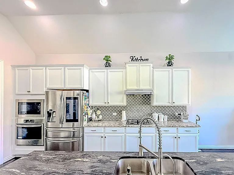 4301 Logan Ridge Dr — Photo 4