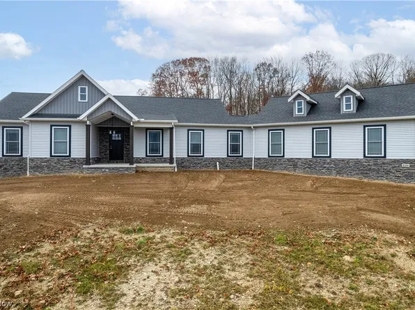 8364 Dover Zoar Rd NE, Dover, OH 44622