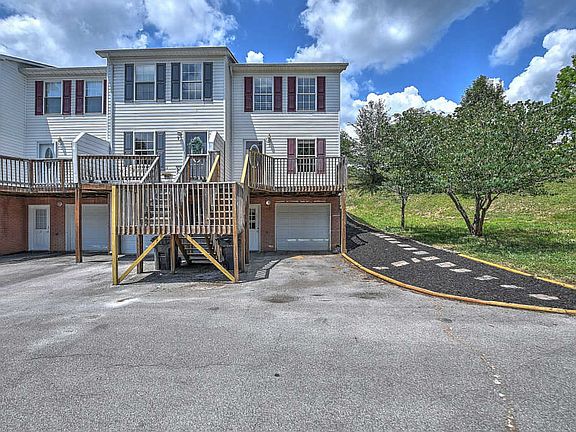 2nd image of 121 Bilco St Unit 1