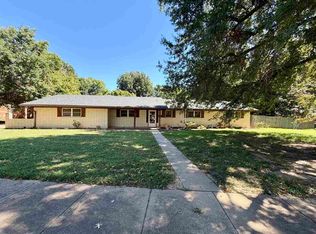 1601 Hathaway St, Ponca City, OK 74604