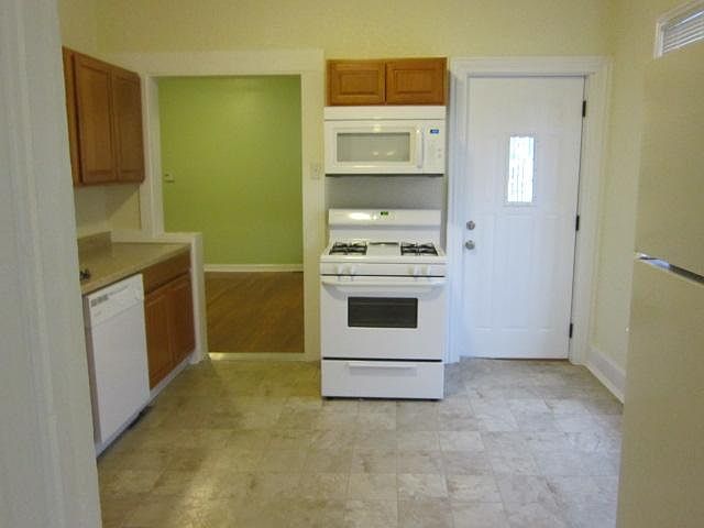 1st image of 1758 Coit Ave NE #1
