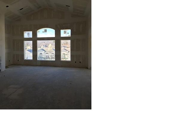 3rd image of 14B Cordoba Point