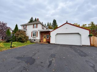 1800 Hutchins St, Berlin, NH 03570