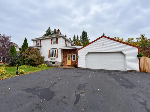 1800 Hutchins Street, Berlin, NH 03570