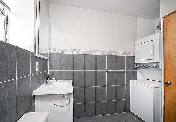 5th image of 336 E 117th St APT 2A