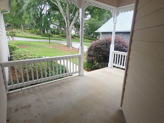 2nd image of 1610 Gardenpark Ln