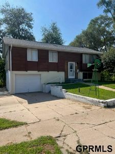3006 Wayne St, Bellevue, NE, 68005
