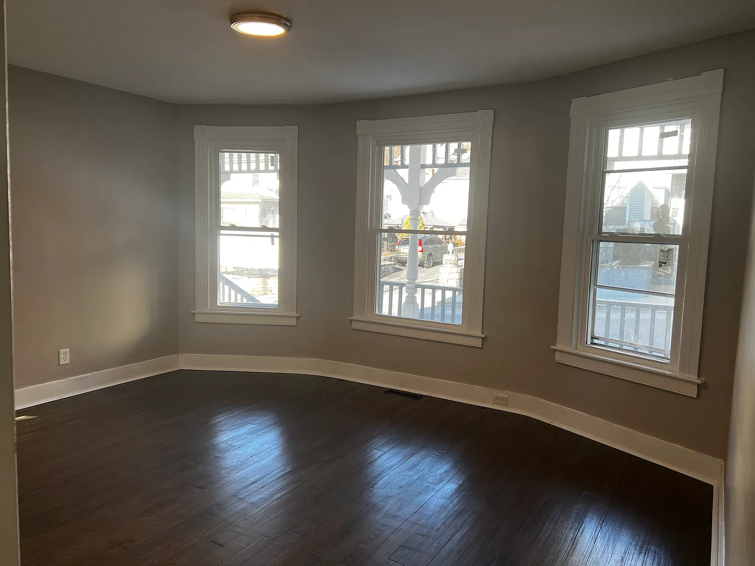 58 Wolcott St — Photo 2