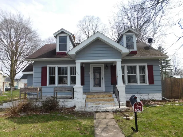 114 S Lincoln Ave, Three Rivers, MI 49093