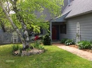 1464 Monterey Dr, Charlottesville, VA