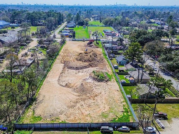 5th image of 1714 W Little York Rd