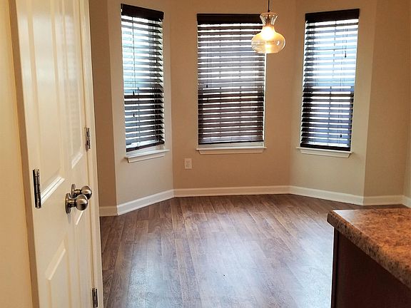 Dining Area - Double doors to the left is the pantry.