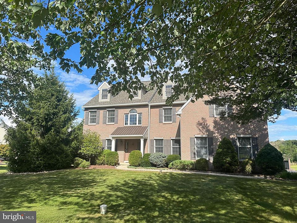 1st image of 118 Brinkley Dr