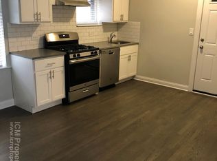 430 W Surf St #1B, Chicago, IL 60657