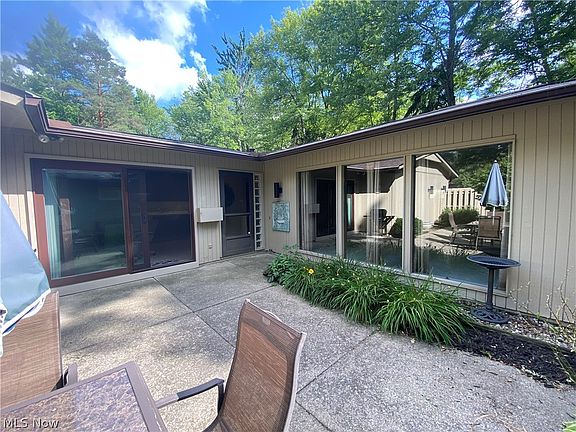 3rd image of 19761 Dell Dr