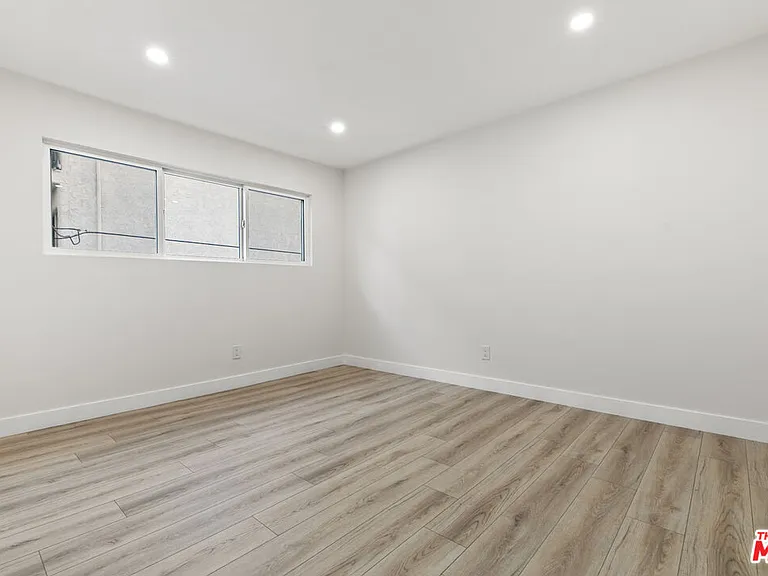 330 E Dryden St #14 — Photo 14