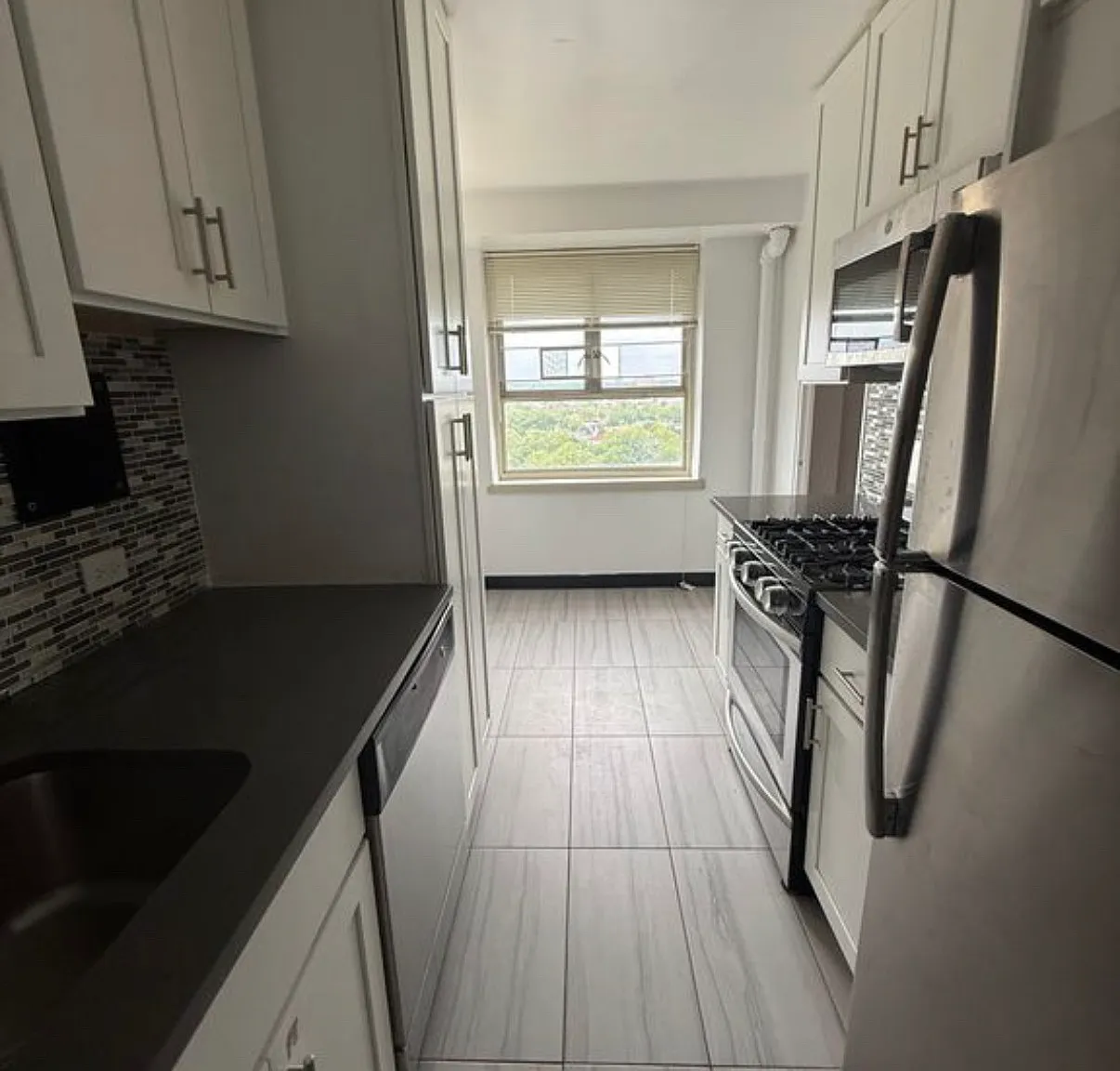 1 bed, $2,450 — Photo 2