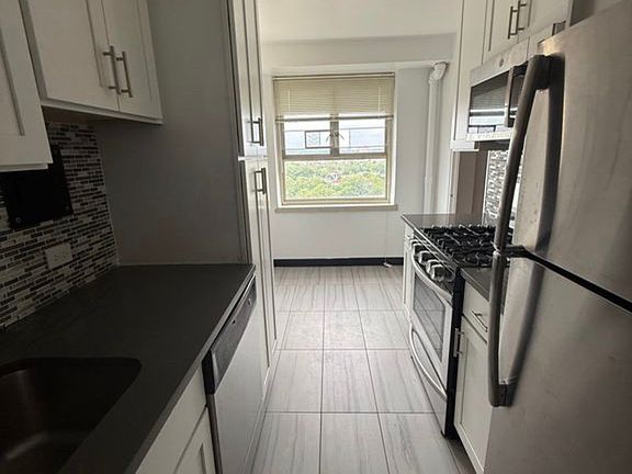 2nd image of 189-04 64th Ave #13G