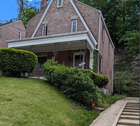 2nd image of 3891 Beechwood Blvd
