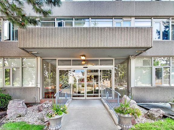 4th image of 30 Harrisford St #405