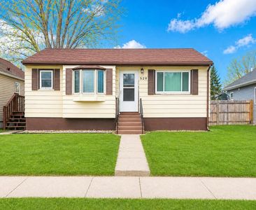 529 12th St NE, Minot, ND, 58703