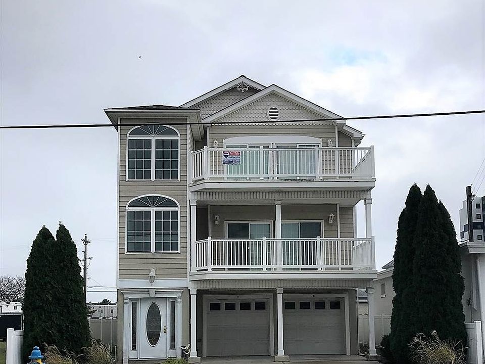 1st image of 129 W Spicer Ave #100