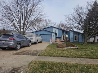 4112 Ivanhoe Dr, Lorain, OH 44053