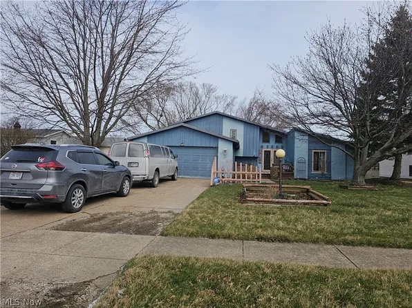 4112 Ivanhoe Dr, Lorain, OH 44053