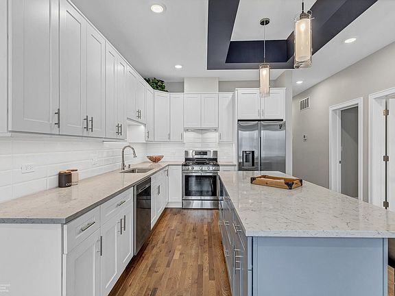 4th image of 4101 S Drexel Ave #301
