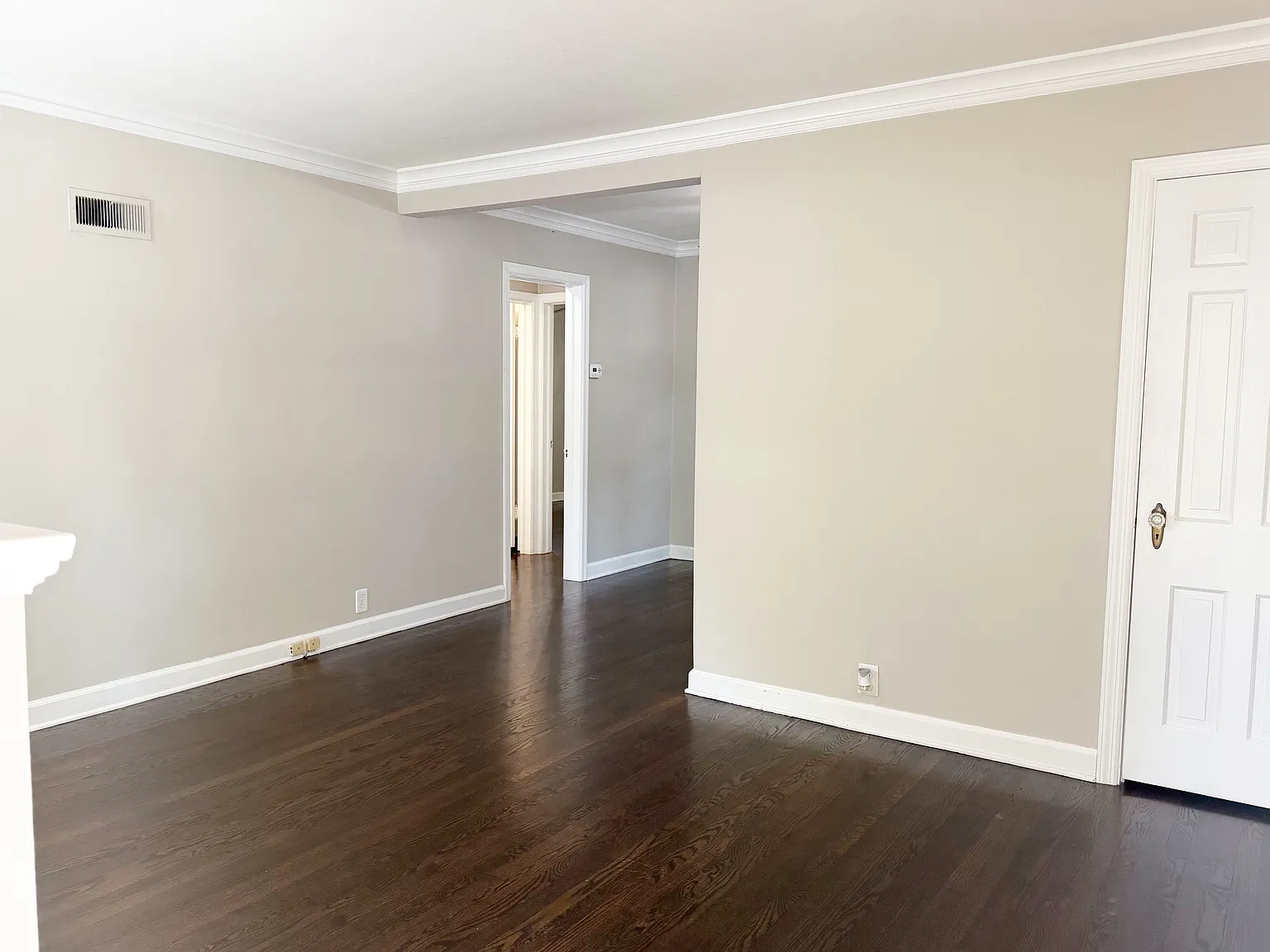 5932 Delmar St — Photo 3