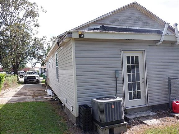 2nd image of 5016 Oak Dr