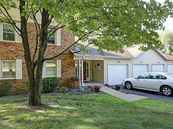 2nd image of 3181 Westhill Dr