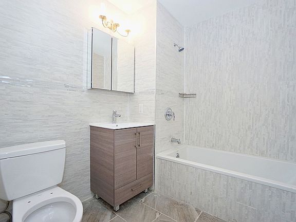 5th image of 626 Greene Ave #1